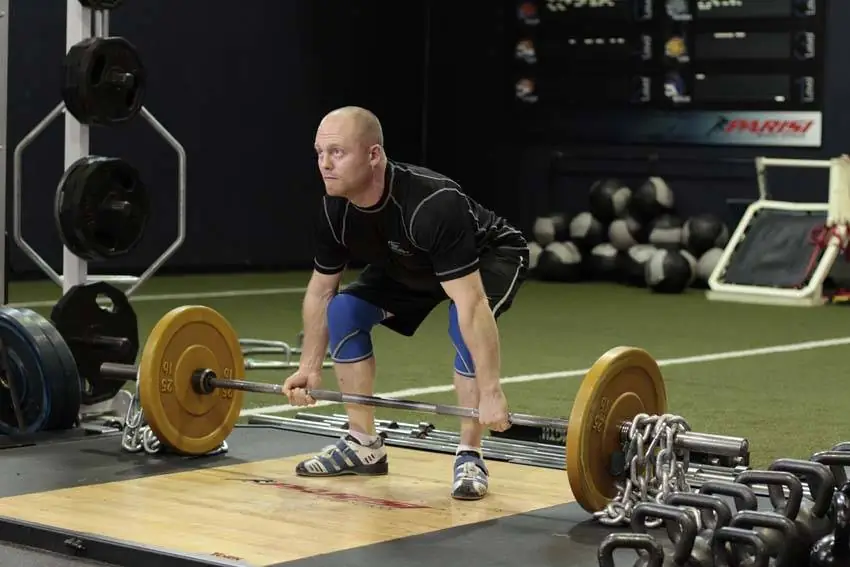 Iron Chain Pulling Doom (Chain-Loaded Barbell Hinge)